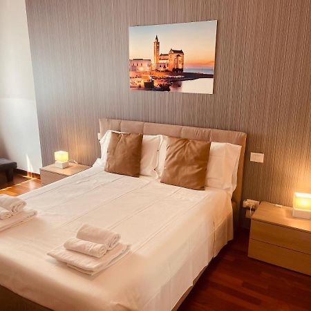 Berga Exclusive Suite 3 Bari Exteriör bild