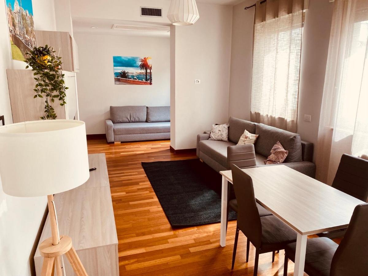 Berga Exclusive Suite 3 Bari Exteriör bild